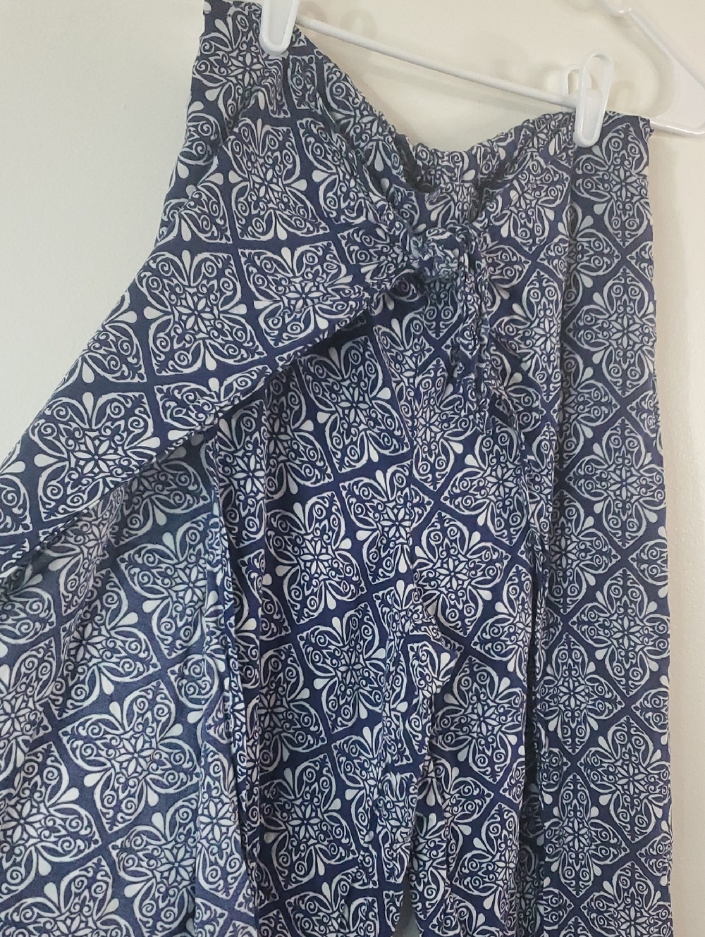LaBlanca Navy & White Mandala Strappy Mio One-Piece Swimsuit & Pants Size 6 Sm - Picture 9 of 16